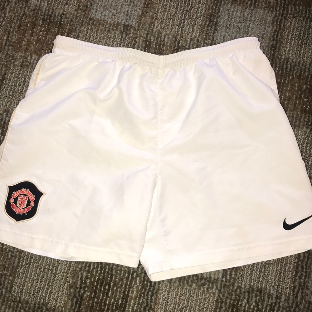 Manchester United, Nike workout shorts